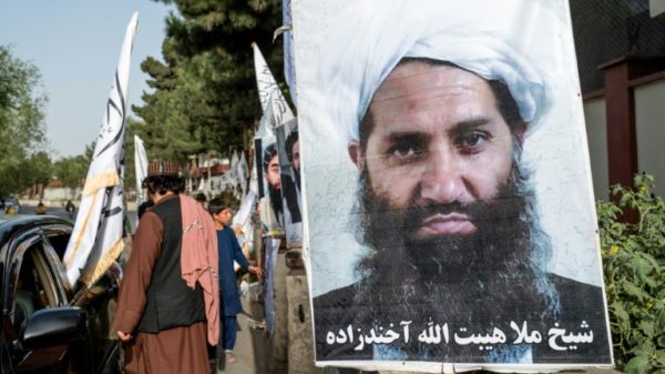 A poster of Taliban Supreme Leader Hibatullah Akhundzada on a road in Kabul in August 2023: the UN Security Council adopted a resolution calling for a special envoy for Afghanistan to increase engagement with the country's leaders